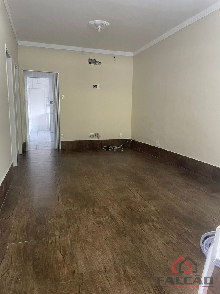 Casa à venda com 3 quartos, 130m² - Foto 1
