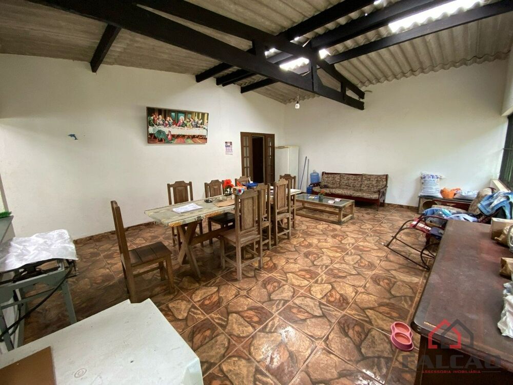 Sítio à venda com 3 quartos, 60m² - Foto 1