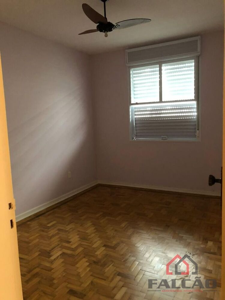 Apartamento à venda com 3 quartos, 130m² - Foto 2