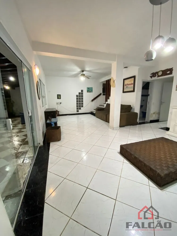 Sobrado, 7 quartos, 275 m² - Foto 9