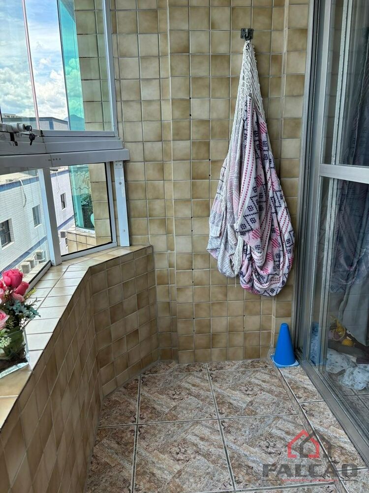 Apartamento à venda com 1 quarto, 50m² - Foto 2