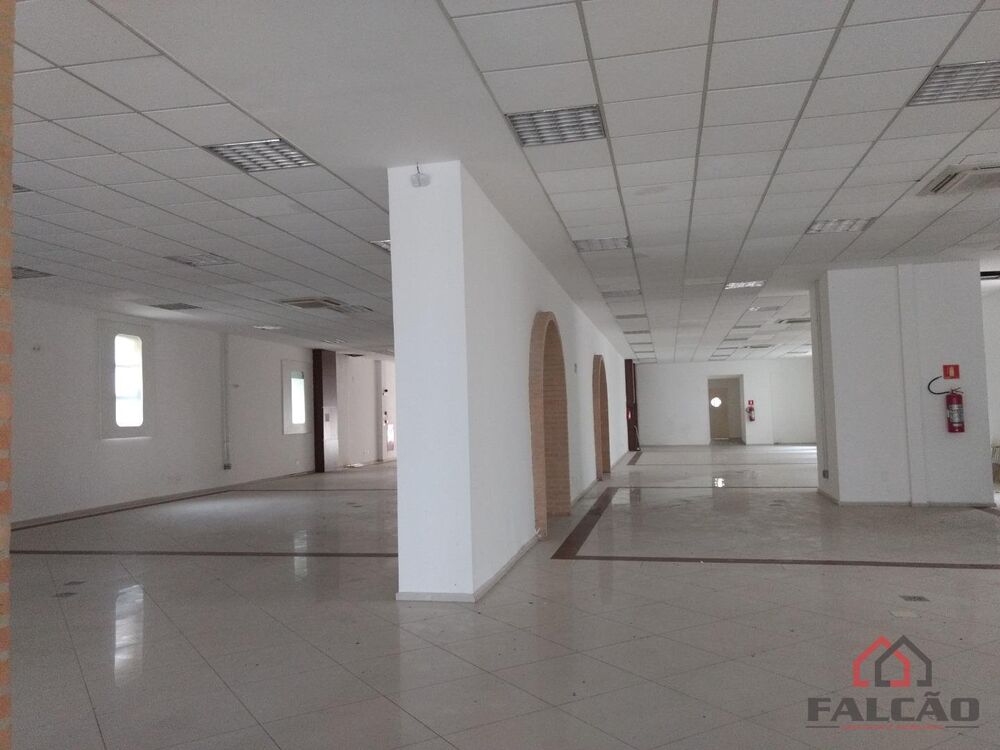 Imóvel Comercial Padrão à venda e aluguel, 3000m² - Foto 18