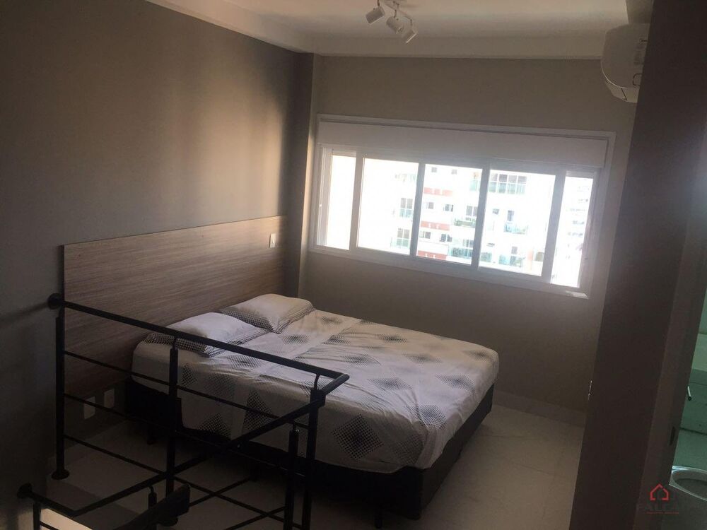 Apartamento à venda com 1 quarto, 60m² - Foto 13