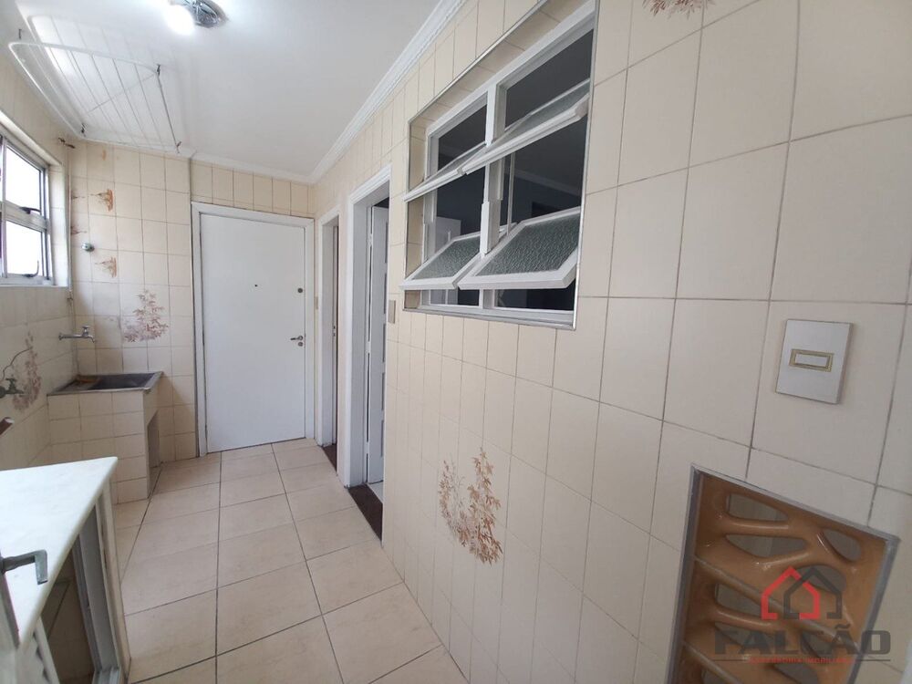 Apartamento à venda com 3 quartos - Foto 4