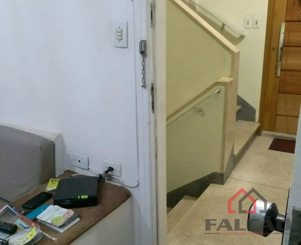 Apartamento à venda com 2 quartos, 72m² - Foto 4