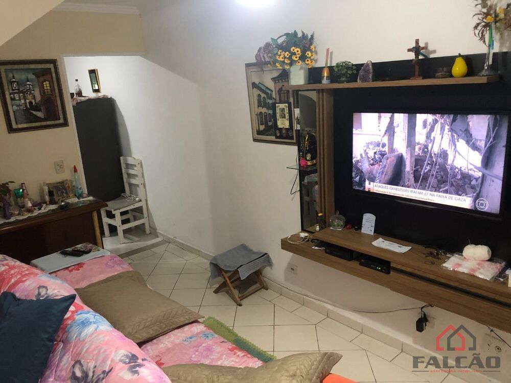 Casa à venda com 2 quartos, 61m² - Foto 2