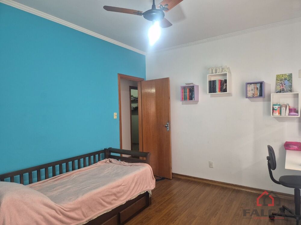 Apartamento à venda com 3 quartos, 120m² - Foto 1