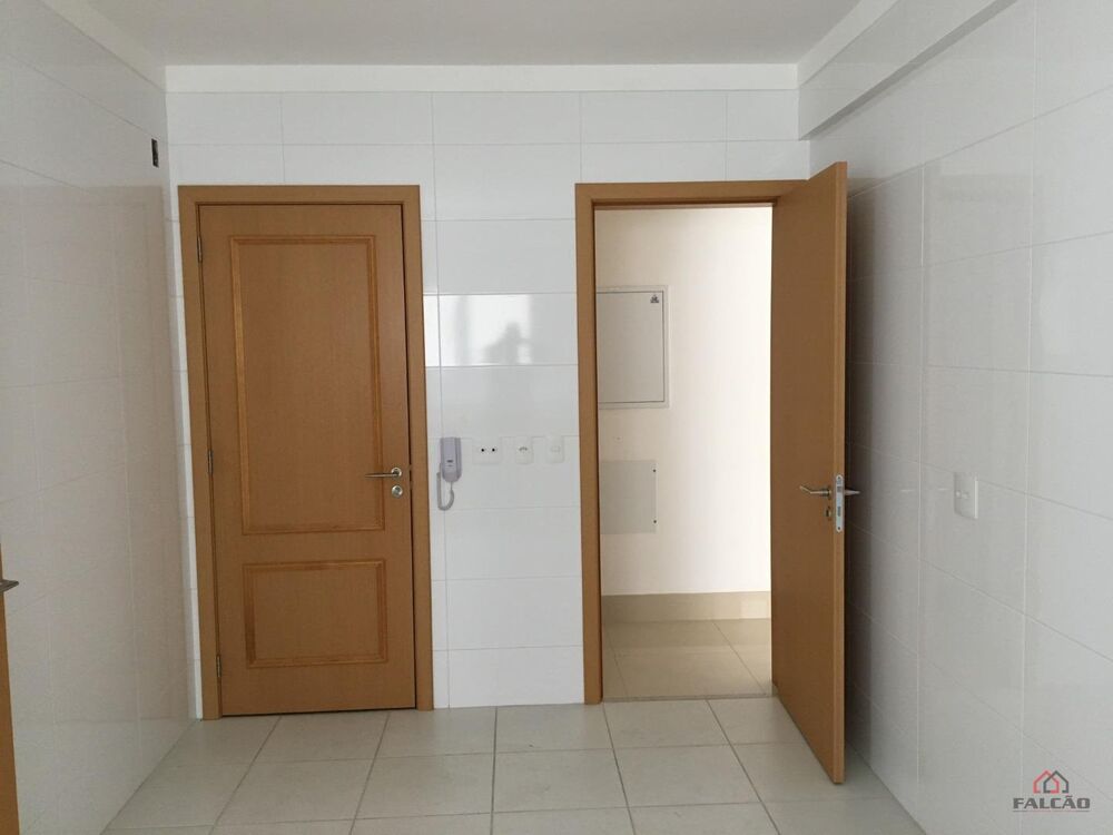 Apartamento à venda com 3 quartos, 126m² - Foto 12