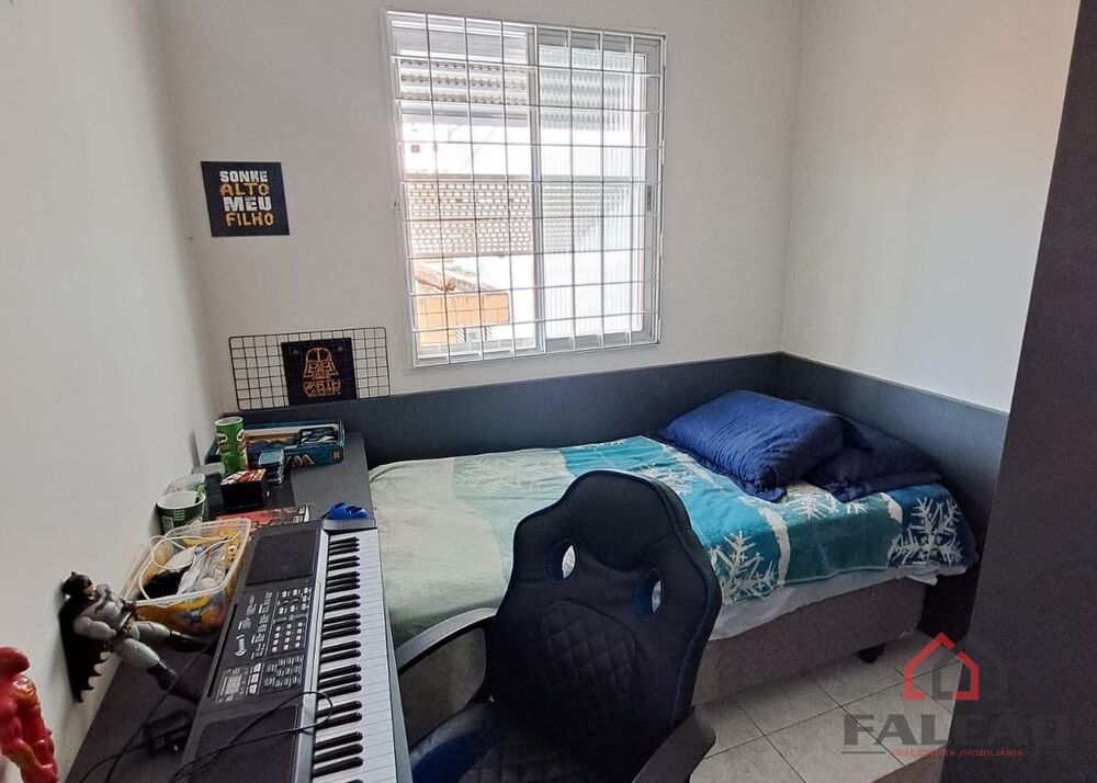 Casa à venda com 5 quartos, 170m² - Foto 5