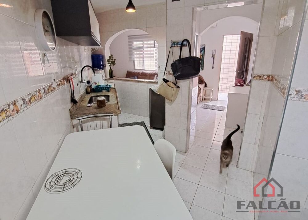 Casa à venda com 5 quartos, 170m² - Foto 8