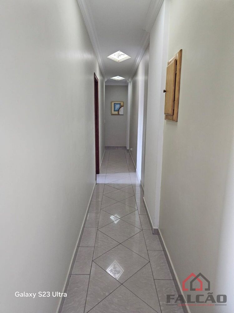 Apartamento à venda com 3 quartos, 128m² - Foto 4