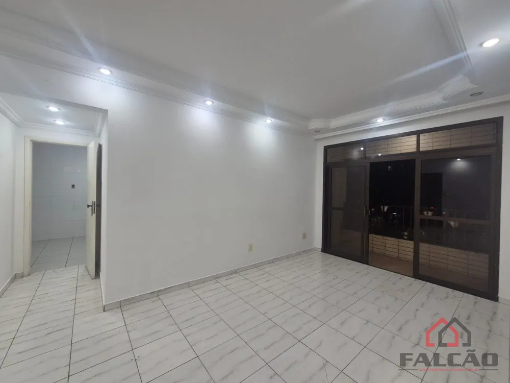 Apartamento, 3 quartos, 170 m² - Foto 2