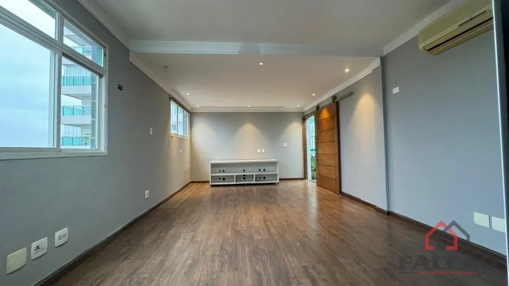 Cobertura, 3 quartos, 264 m² - Foto 5