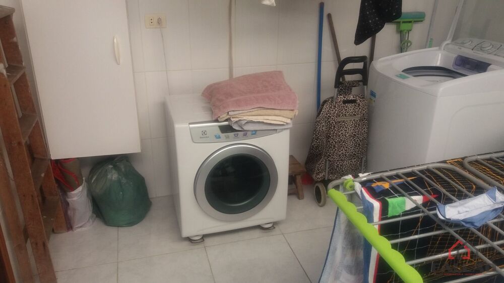 Sobrado à venda com 3 quartos, 268m² - Foto 2