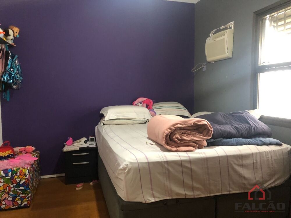 Casa à venda com 4 quartos, 180m² - Foto 3