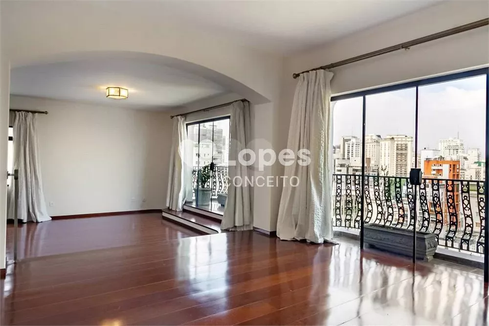 Apartamento à venda com 3 quartos, 240m² - Foto 1