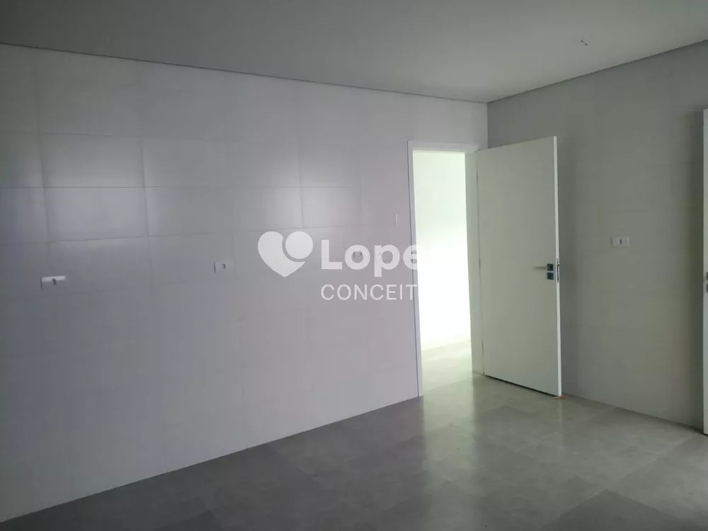 Casa à venda com 4 quartos, 280m² - Foto 8