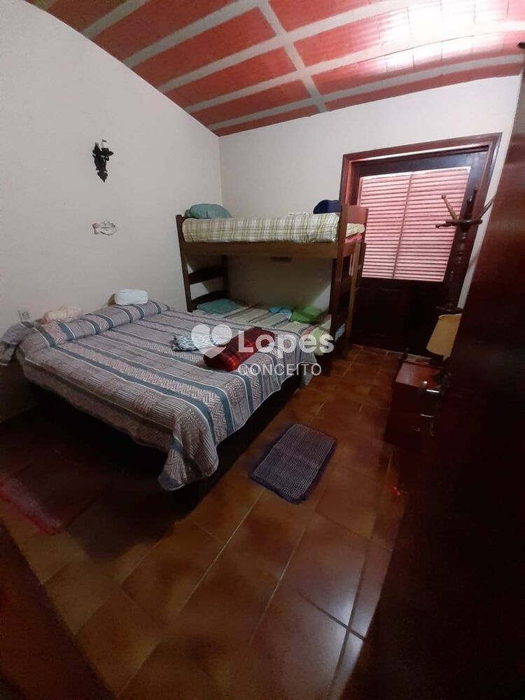 Casa à venda com 5 quartos, 290m² - Foto 3