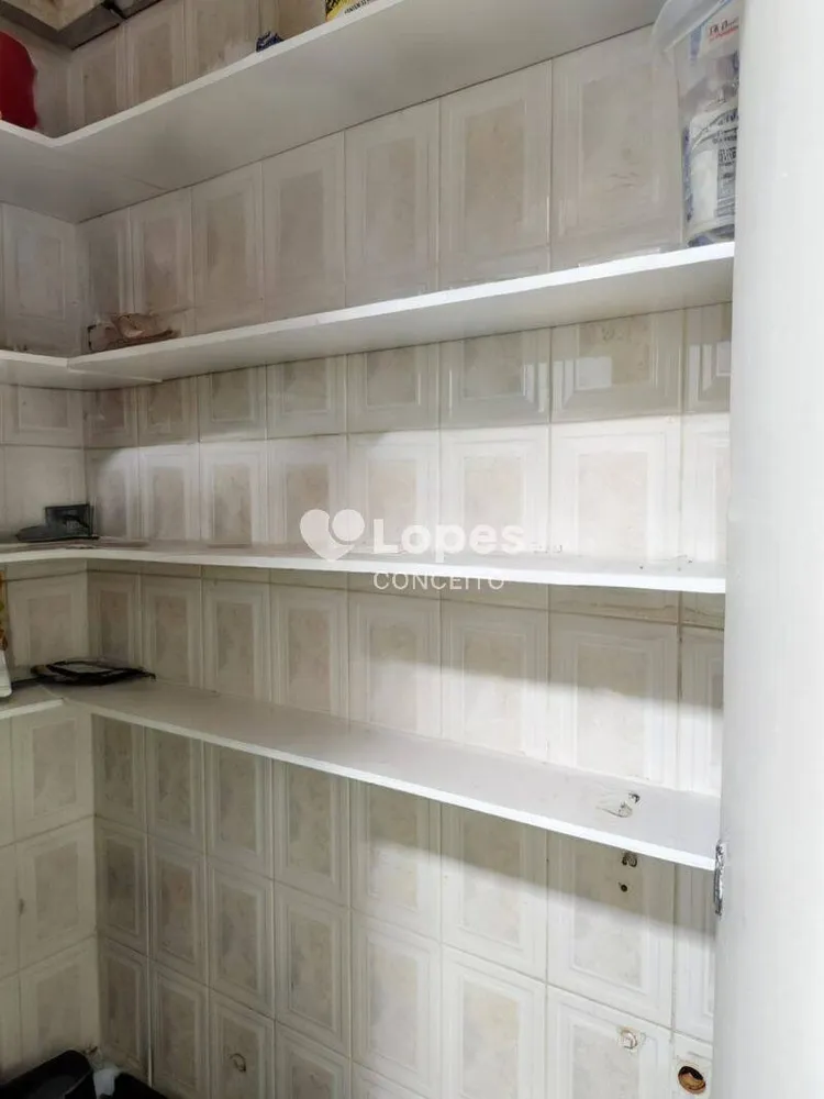 Casa, 5 quartos, 282 m² - Foto 3