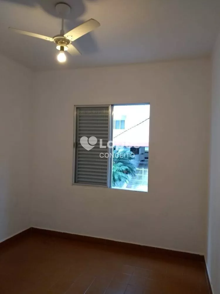 Apartamento à venda com 2 quartos, 65m² - Foto 2