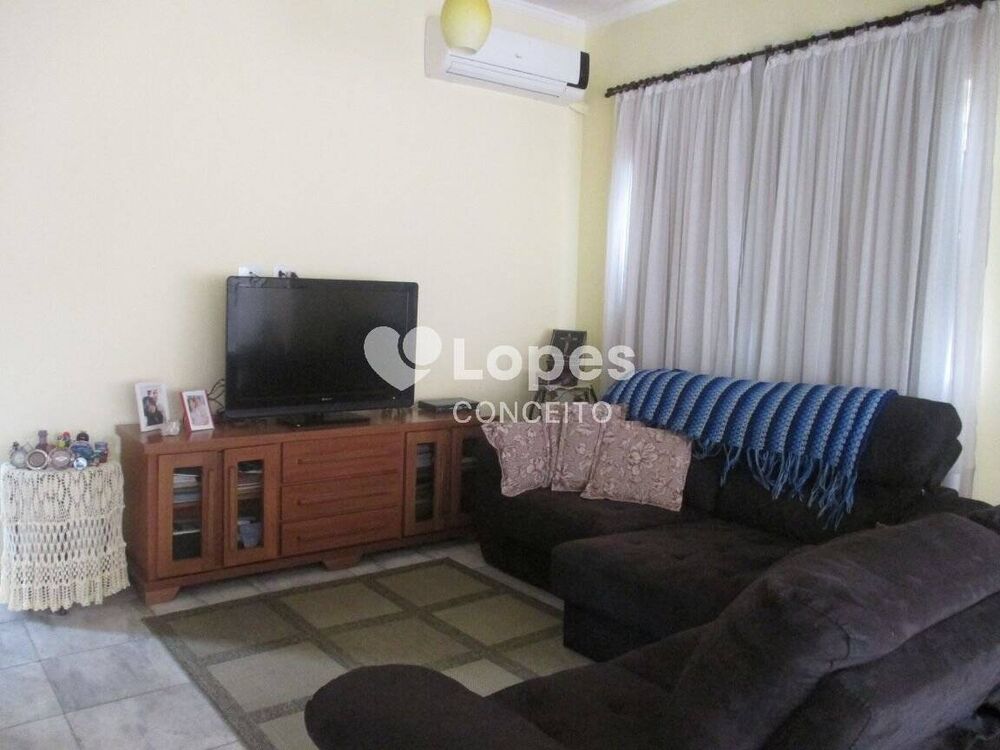 Casa à venda com 4 quartos, 350m² - Foto 2