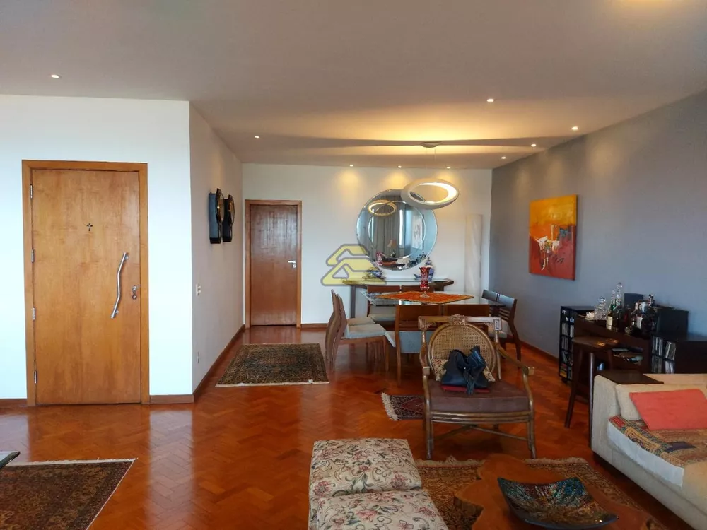 Apartamento à venda com 4 quartos, 215m² - Foto 3