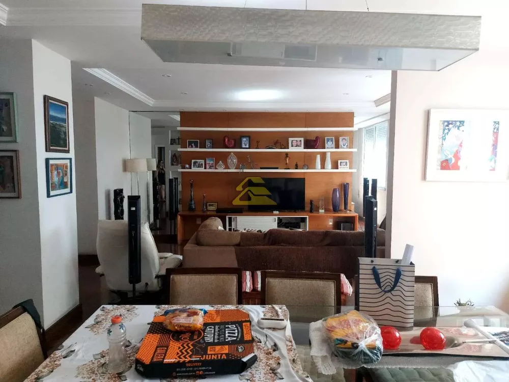 Apartamento, 4 quartos, 208 m² - Foto 1