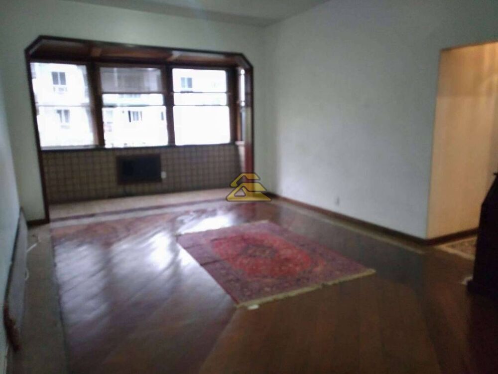 Apartamento à venda com 2 quartos, 105m² - Foto 2