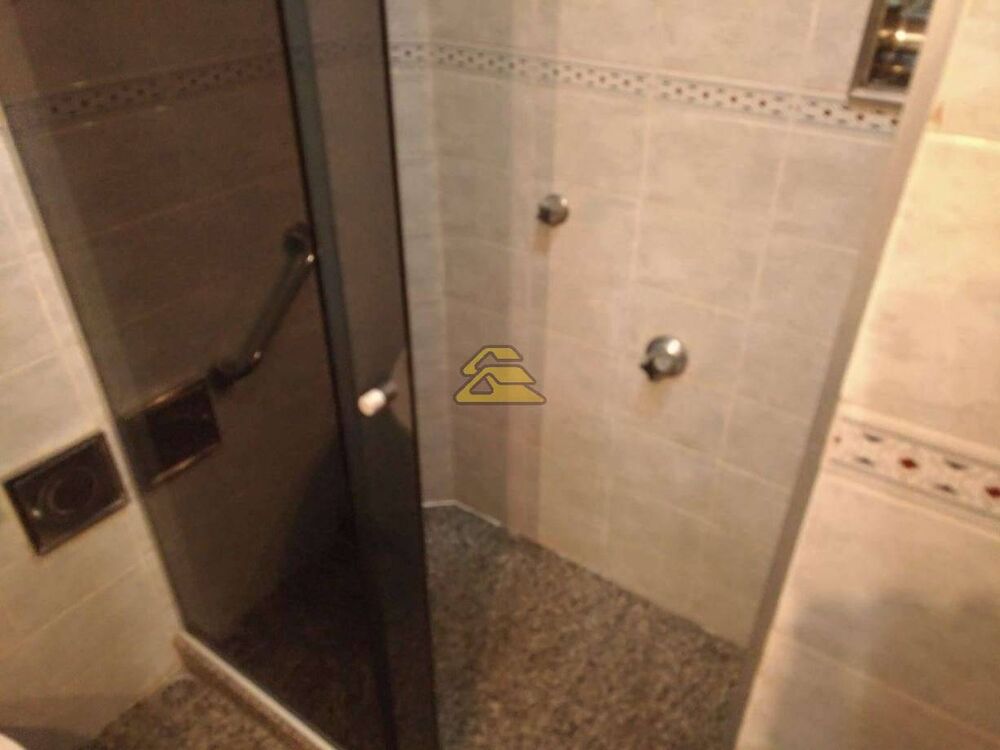 Apartamento à venda com 2 quartos, 105m² - Foto 12