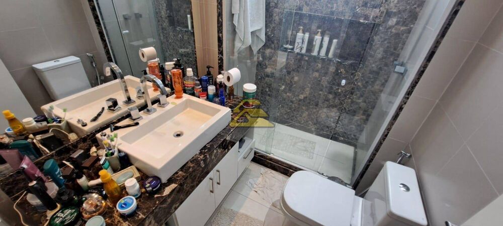 Cobertura à venda com 4 quartos, 250m² - Foto 13