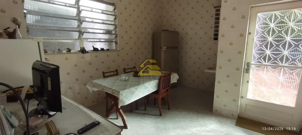 Casa, 4 quartos, 184 m² - Foto 1