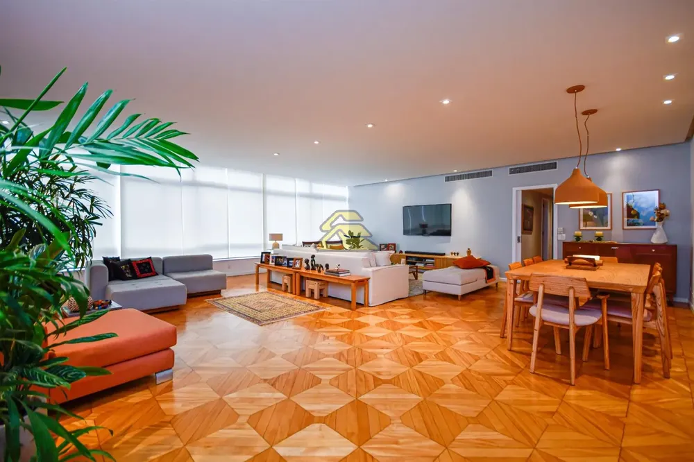 Apartamento, 3 quartos, 220 m² - Foto 1