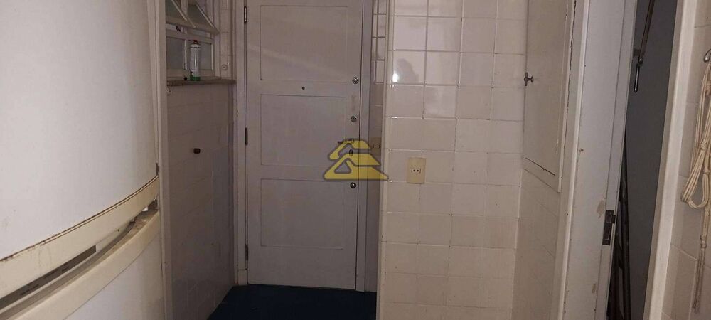 Apartamento à venda com 4 quartos, 194m² - Foto 13