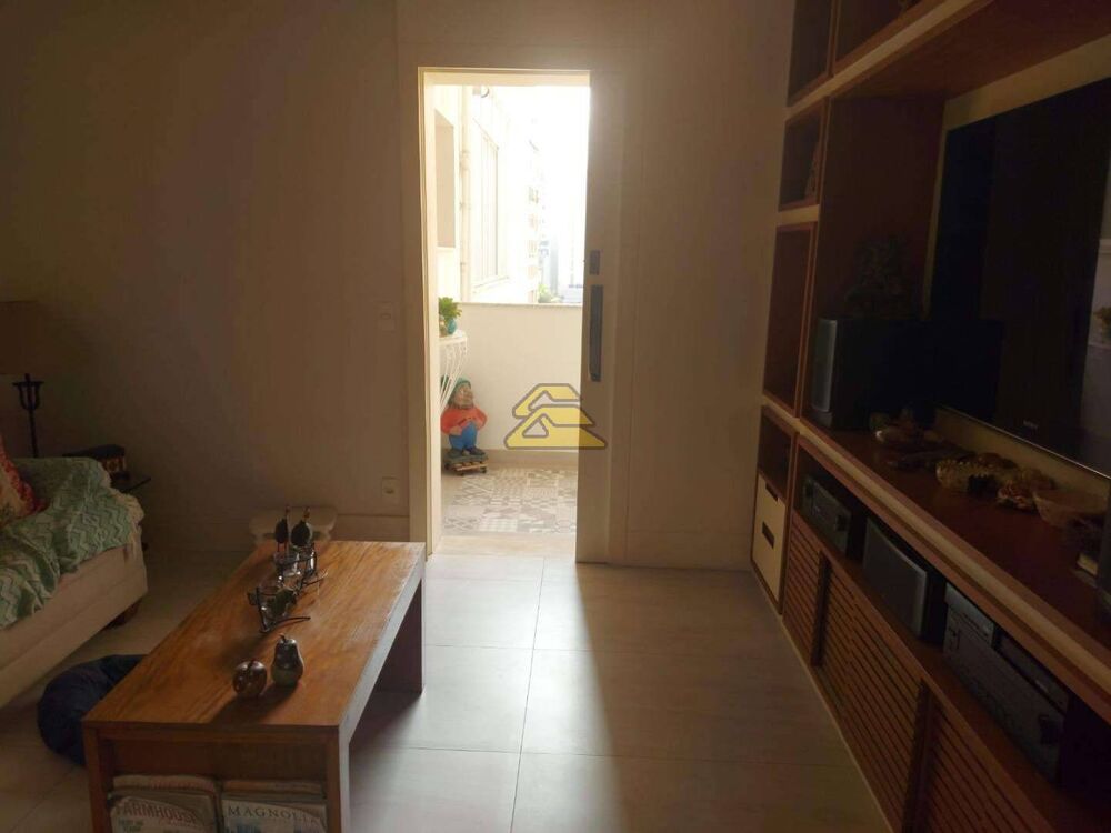 Apartamento à venda com 4 quartos, 276m² - Foto 11