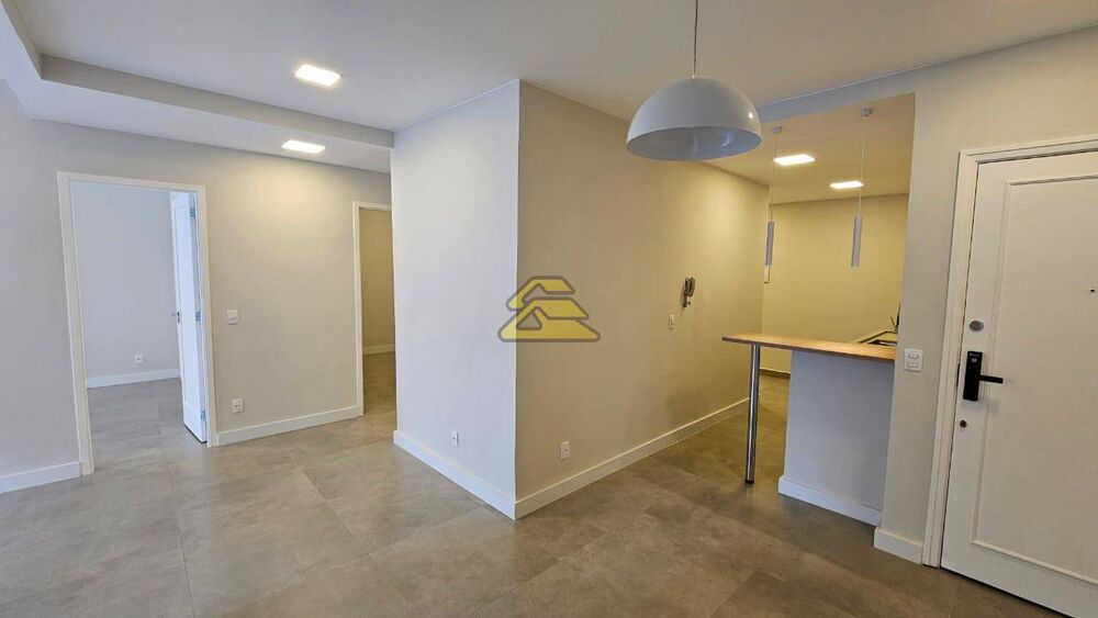Apartamento à venda com 3 quartos, 95m² - Foto 3