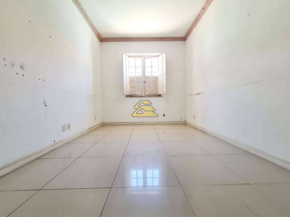 Apartamento à venda com 2 quartos, 67m² - Foto 6