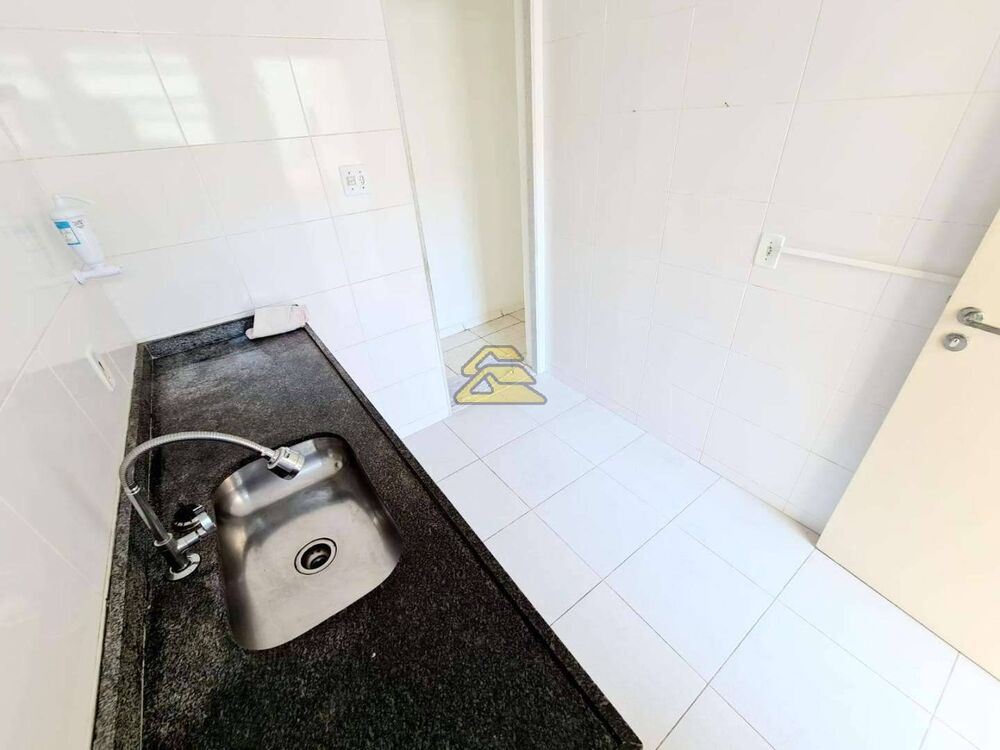 Apartamento à venda com 2 quartos, 67m² - Foto 14