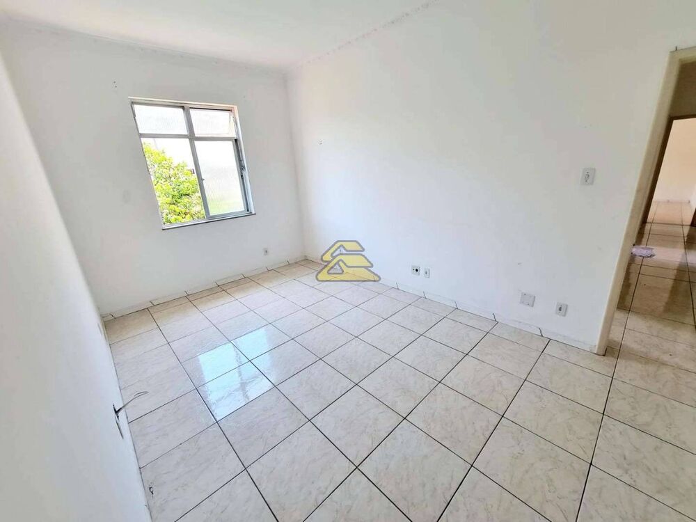 Apartamento à venda com 2 quartos, 67m² - Foto 9