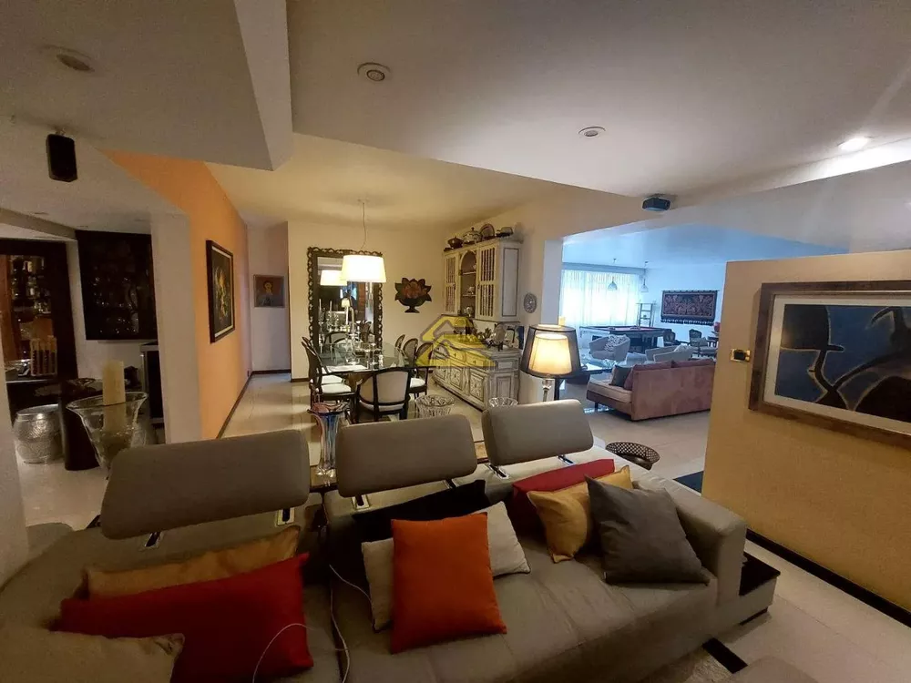 Apartamento, 4 quartos, 300 m² - Foto 1