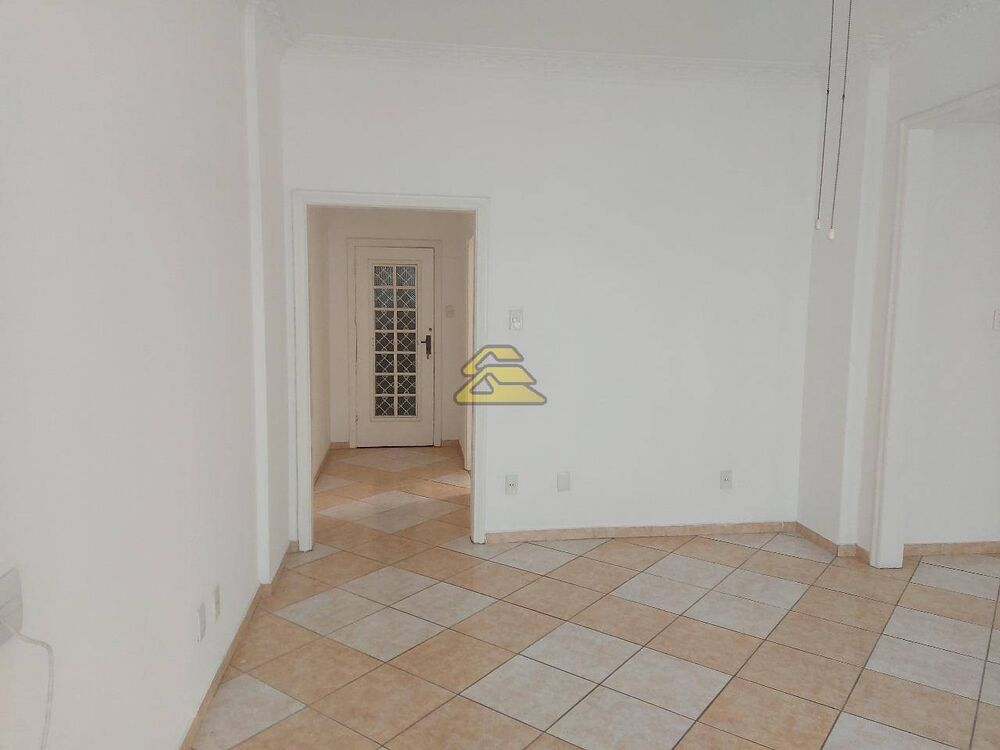 Apartamento à venda com 3 quartos, 131m² - Foto 7
