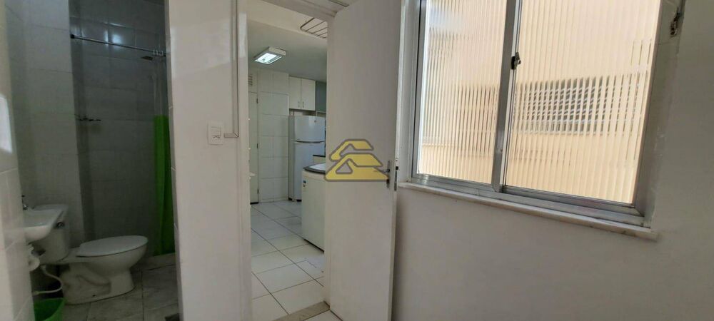 Apartamento à venda com 3 quartos, 107m² - Foto 8