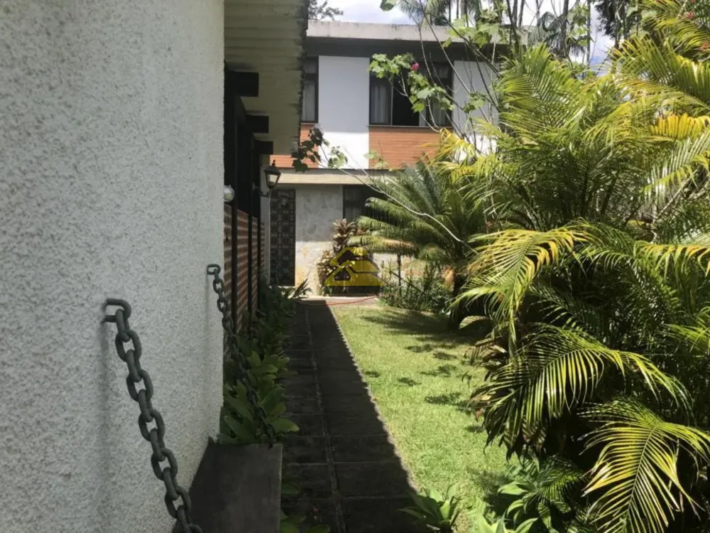 Casa, 7 quartos, 289 m² - Foto 2