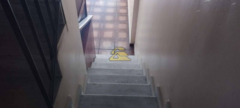 Casa à venda com 3 quartos, 169m² - Foto 8