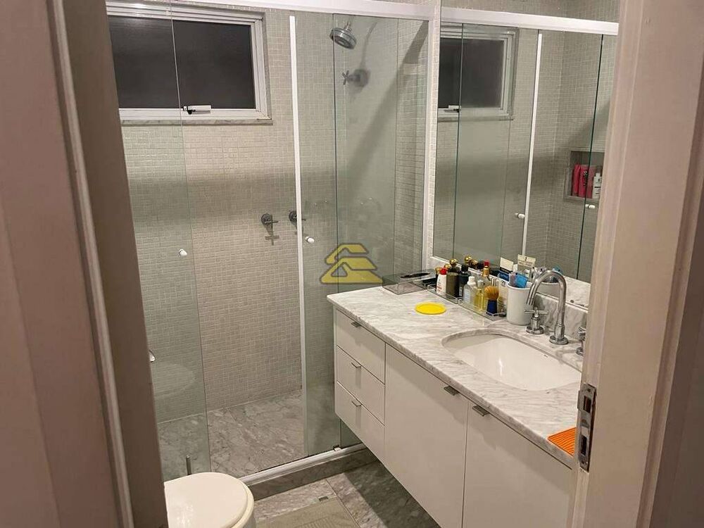 Apartamento à venda com 3 quartos, 180m² - Foto 7