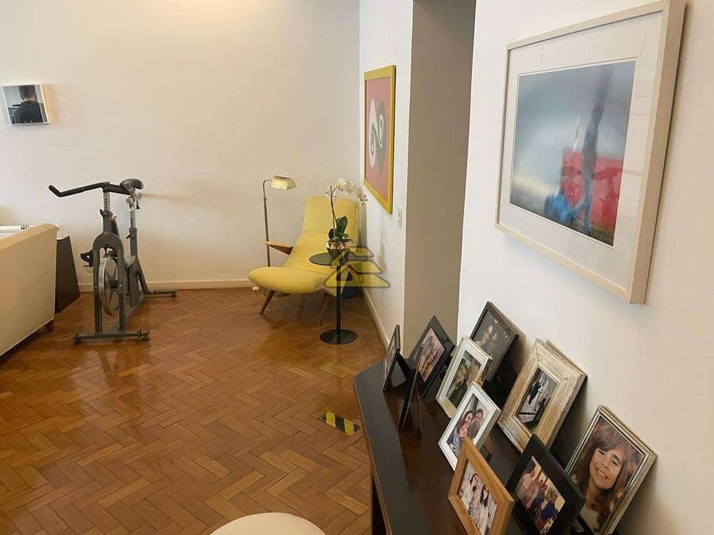 Apartamento à venda com 3 quartos, 180m² - Foto 1