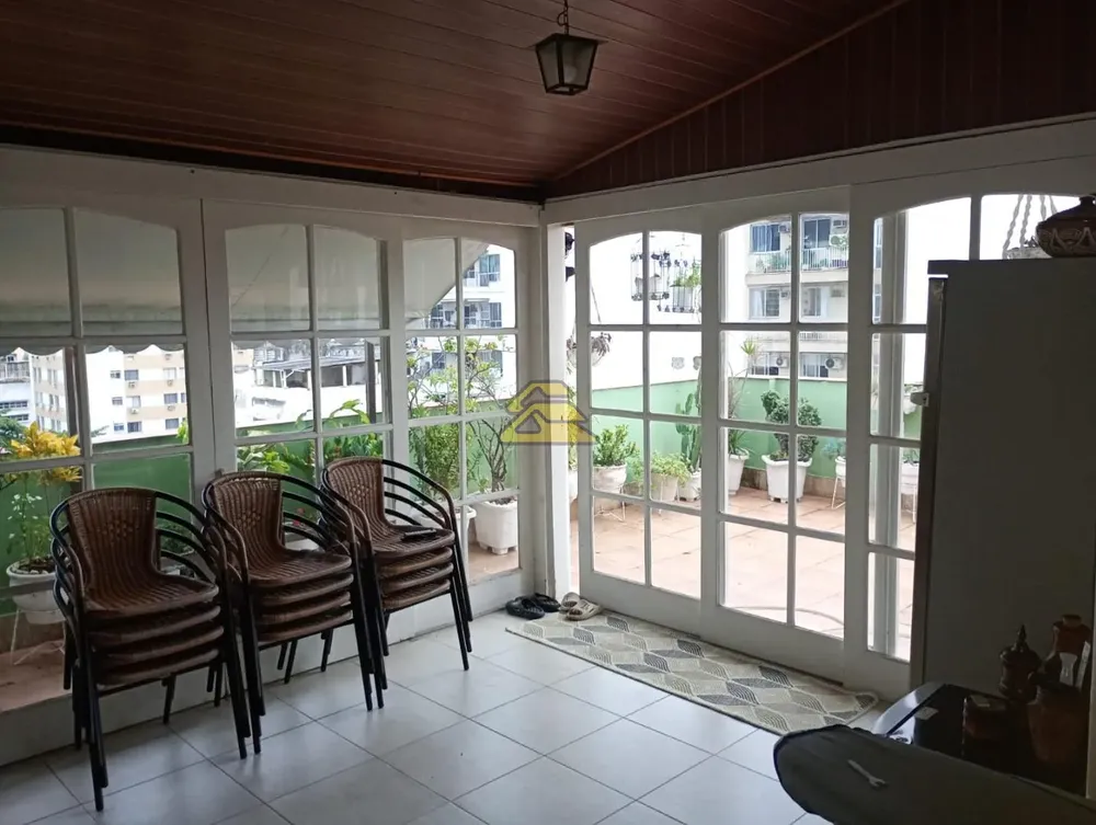 Cobertura, 3 quartos, 225 m² - Foto 4