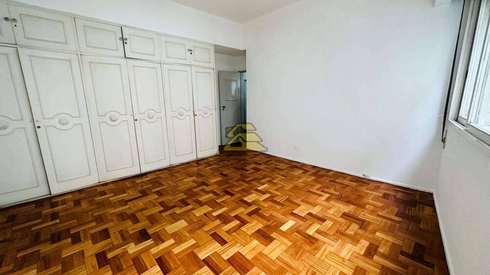 Apartamento à venda com 4 quartos, 206m² - Foto 3