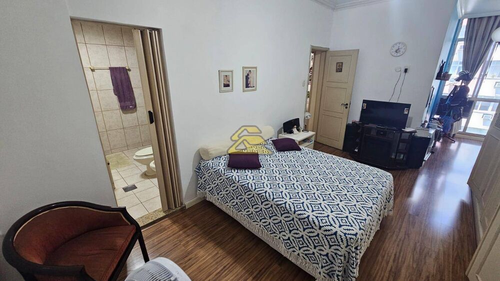 Apartamento à venda com 3 quartos, 135m² - Foto 4