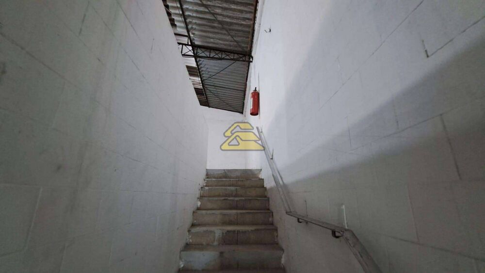 Prédio Inteiro para alugar, 300m² - Foto 13