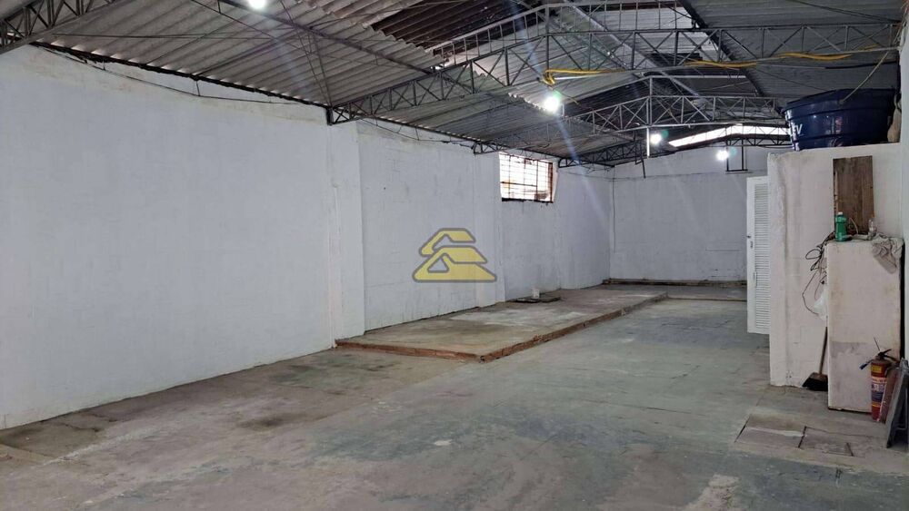 Prédio Inteiro para alugar, 300m² - Foto 21